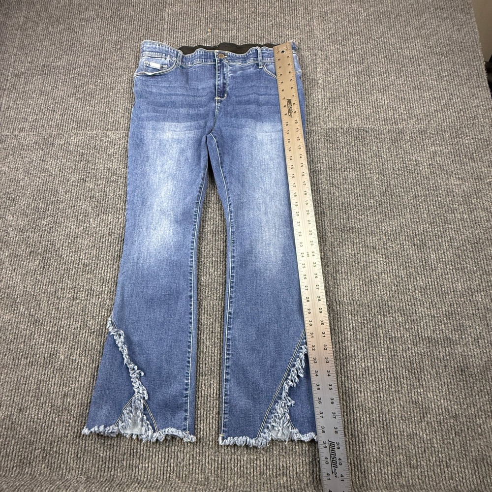 Coco + Carmen Flare Leg Jeans Womens Size XL Blue Frayed Hem V-Cut Ankle Denim - Picture 5 of 12